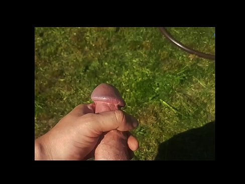 ❤️ A guapa quente recibe o seu coño rosa fodido e corre cun chorro nun xardín de verán ️❌ Porno duro en % gl.risegame.top % ️❤