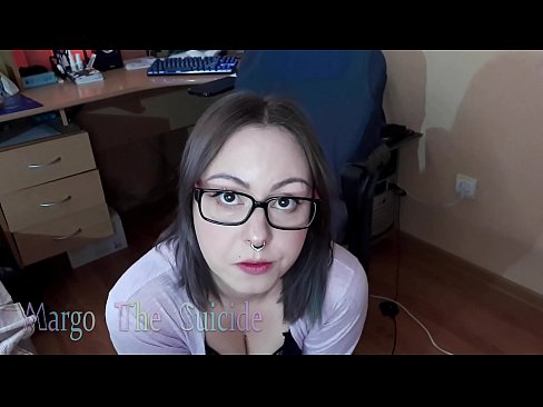 ❤️ Moza sexy con lentes chupa un consolador profundamente ante a cámara ️❌ Porno duro en % gl.risegame.top % ️❤